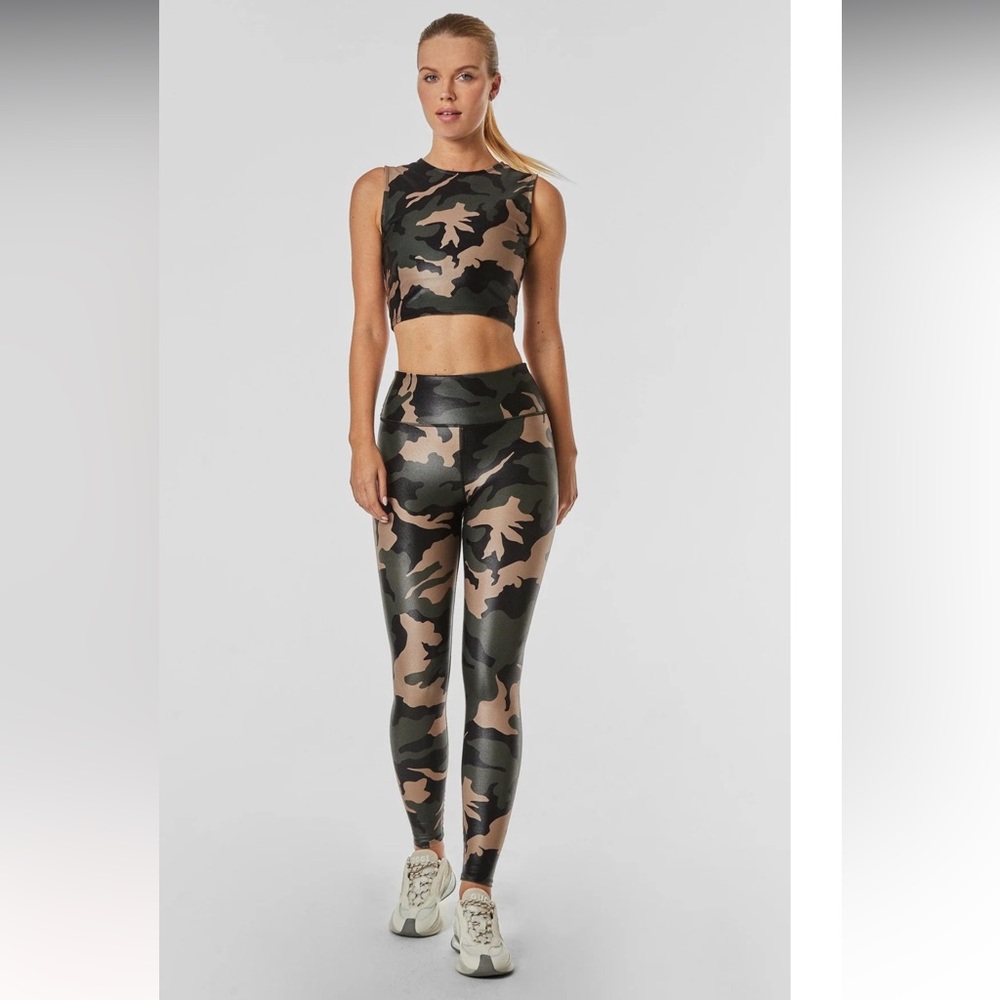 Brand New Cano Shiney Leggings - Picture 3 of 4